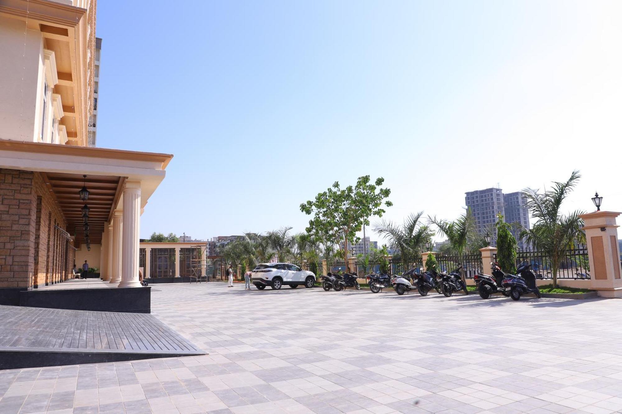 Le Vivanta Virār Extérieur photo