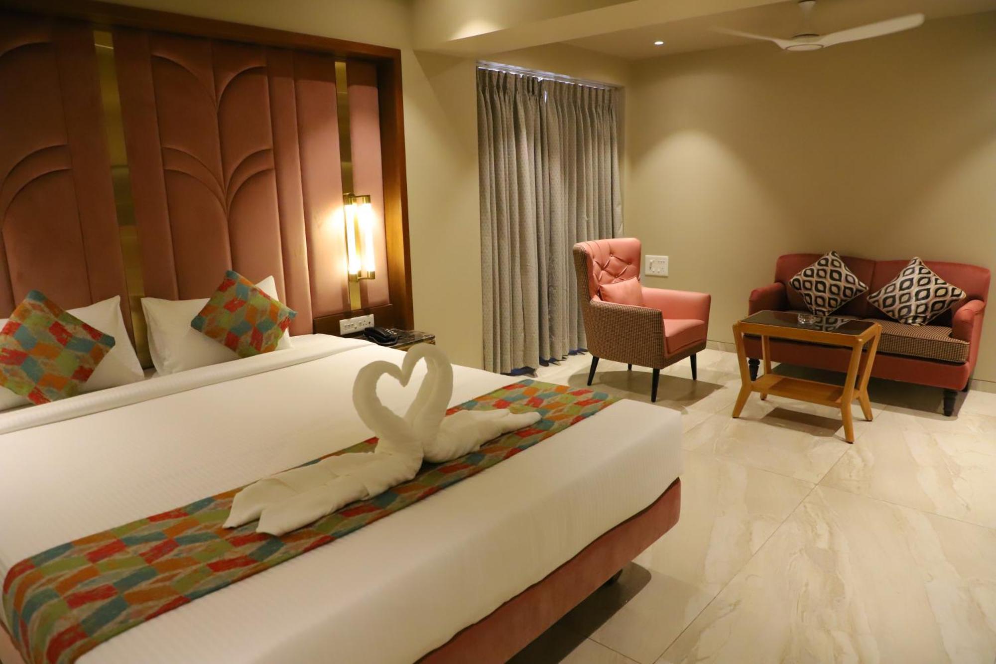 Le Vivanta Virār Extérieur photo