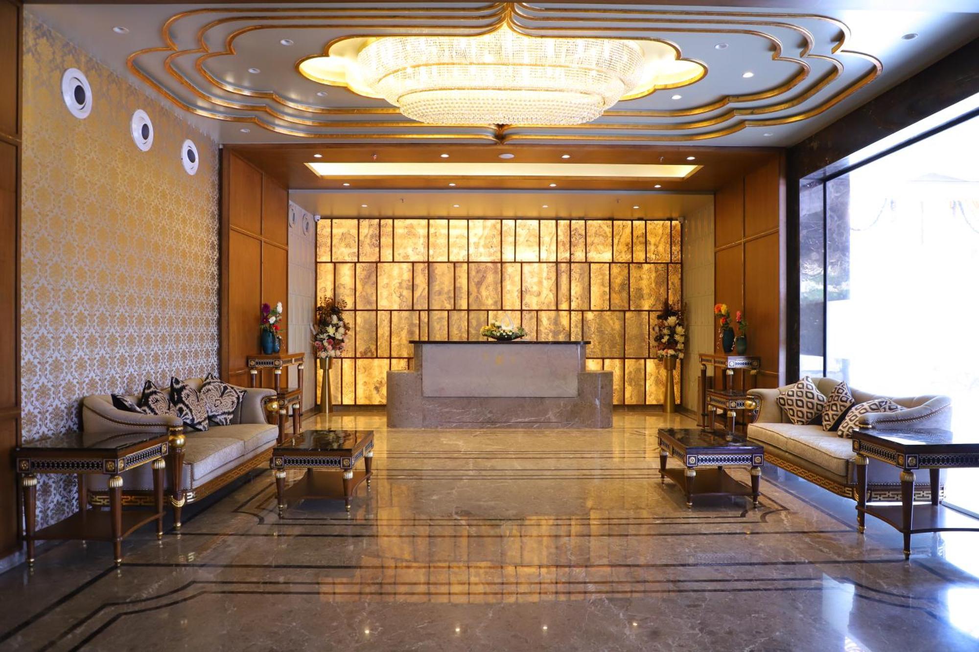 Le Vivanta Virār Extérieur photo