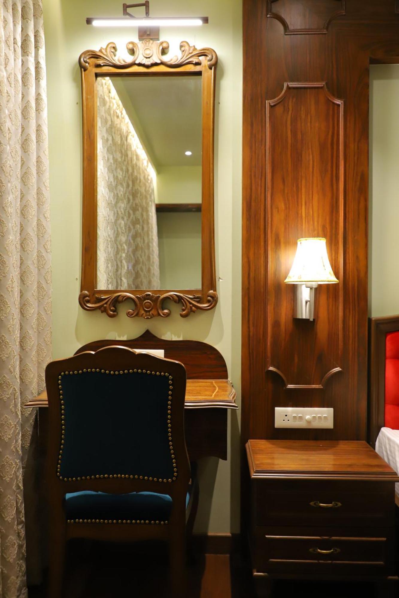 Le Vivanta Virār Extérieur photo